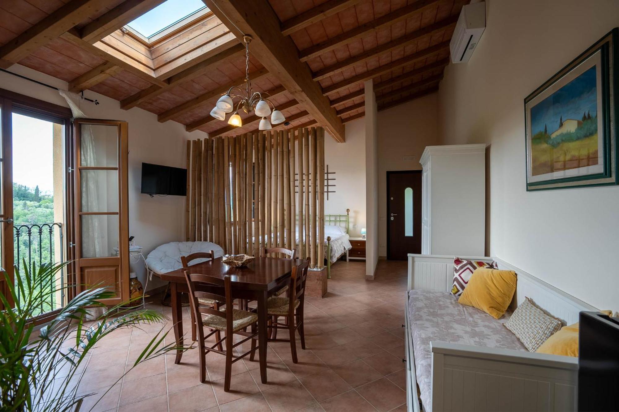 Apartamento Holiday House Cuordinatura Montopoli in Val dʼArno Exterior foto