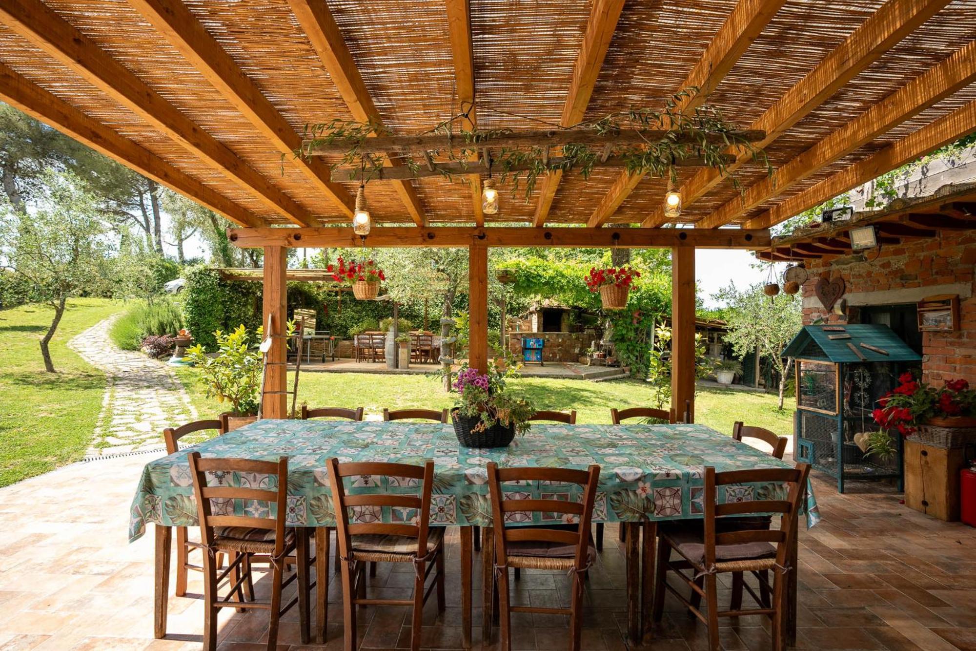 Apartamento Holiday House Cuordinatura Montopoli in Val dʼArno Exterior foto